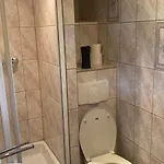 Peaceful Forest Getaway *