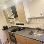 Peaceful Forest Getaway *