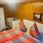 Peaceful Forest Getaway Nyaraló