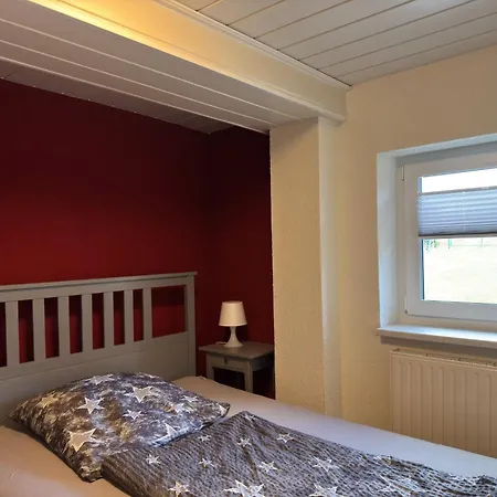 Vakantiehuis Peaceful Forest Getaway *