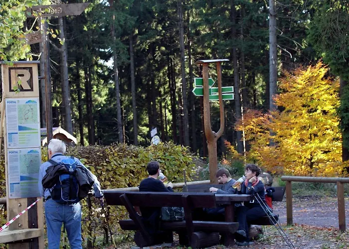 Peaceful Forest Getaway Nyaraló Altenfeld